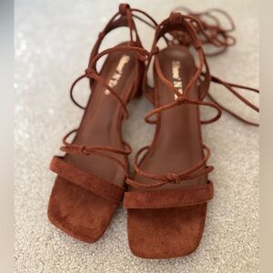 🍂🧡Shoe’N Tale Burnt Orange Brown Lace Up Fall Wedding Guest Sandal Heels 🧡🍂